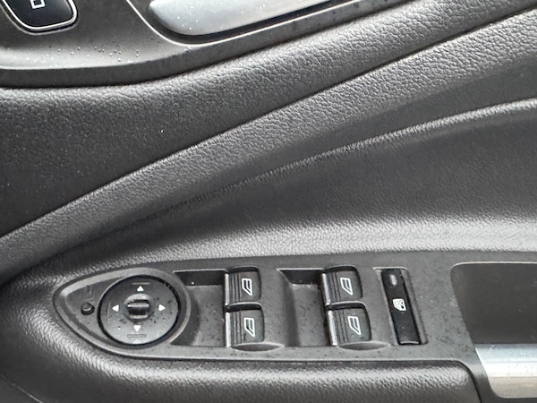 Used Ford Kuga 2017 for sale - 76317698: Photo 17