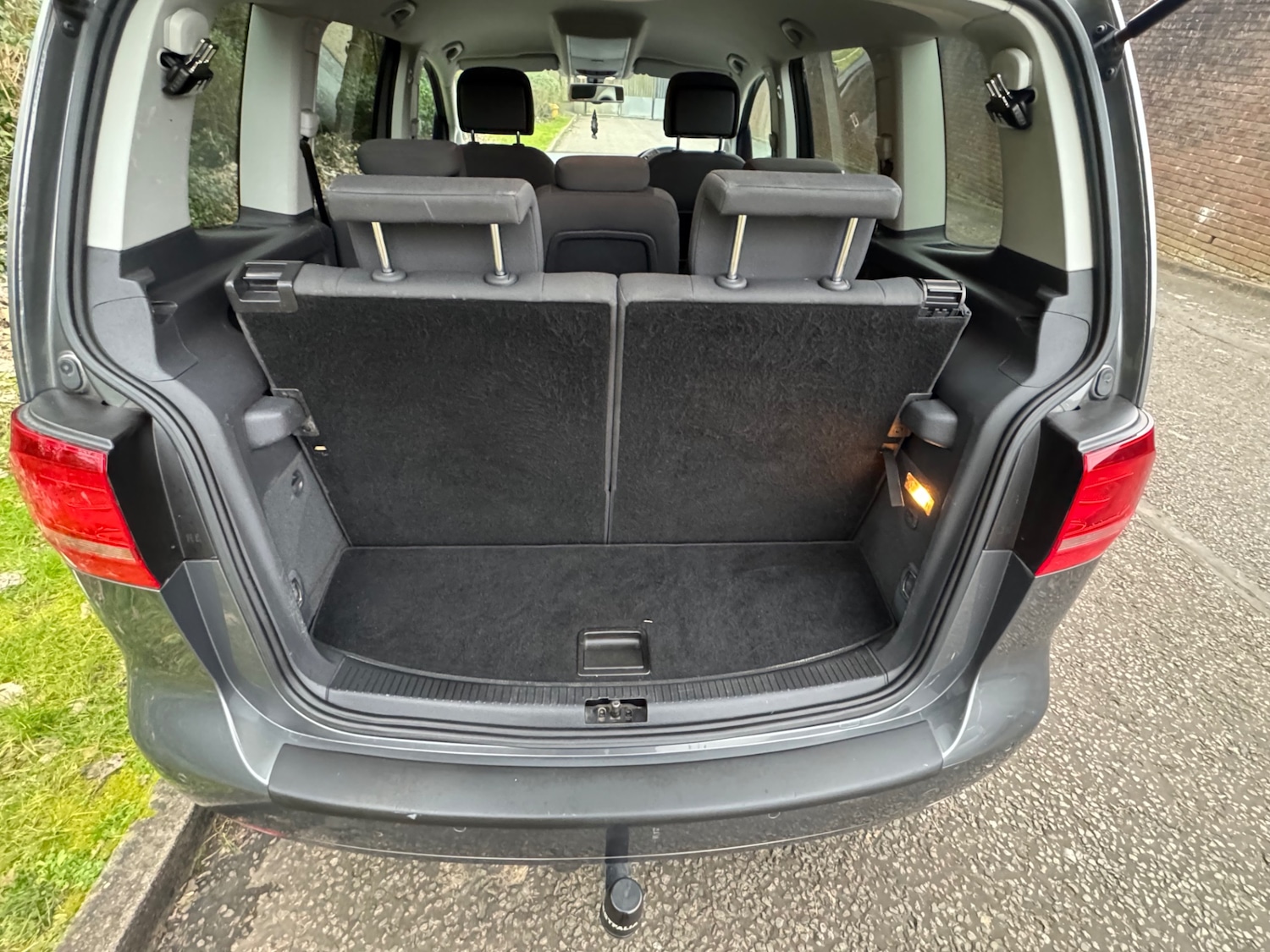 Used Volkswagen Touran 2013 for sale - 77597565: Photo 6