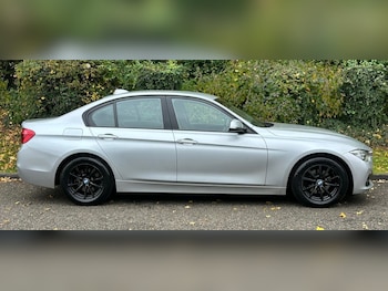 Used BMW 3 Series 2017 for sale - 76407076: Photo