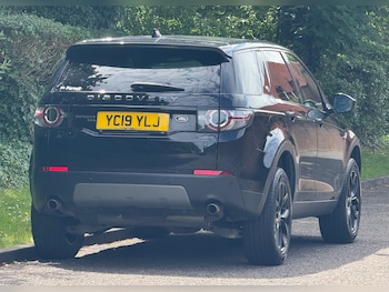 Used Land Rover Discovery Sport 2019 for sale - 78963805: Photo