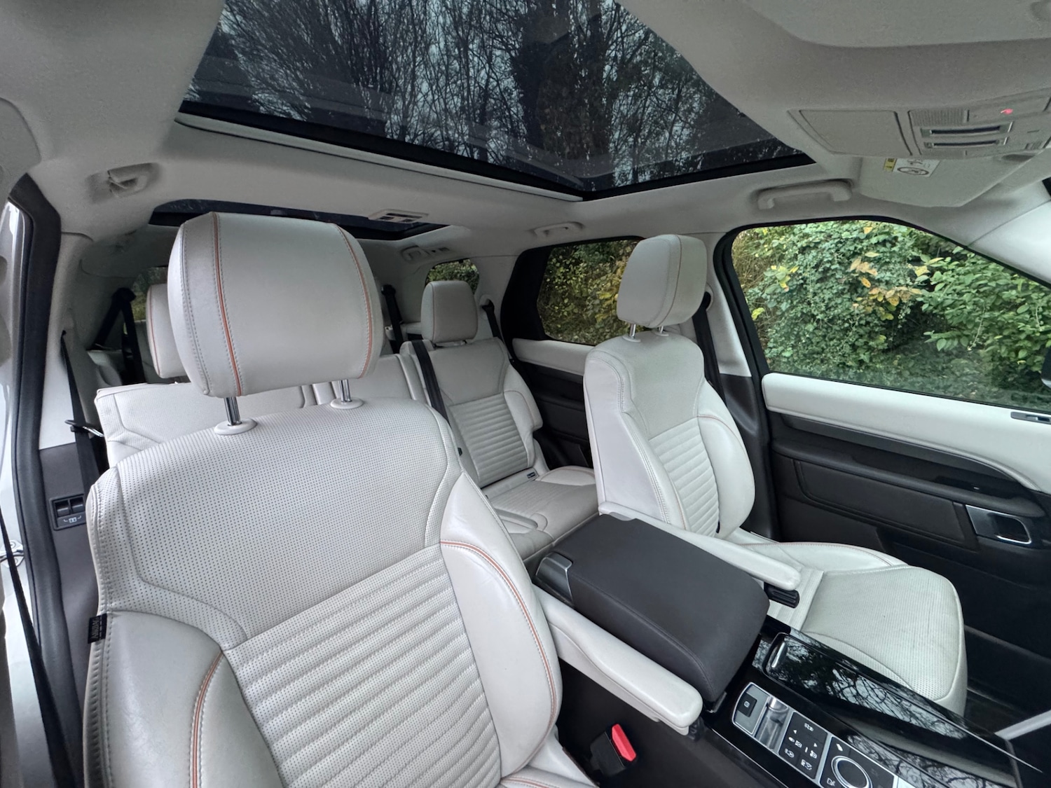 Used Land Rover Discovery 2017 for sale - 76591318: Photo 11