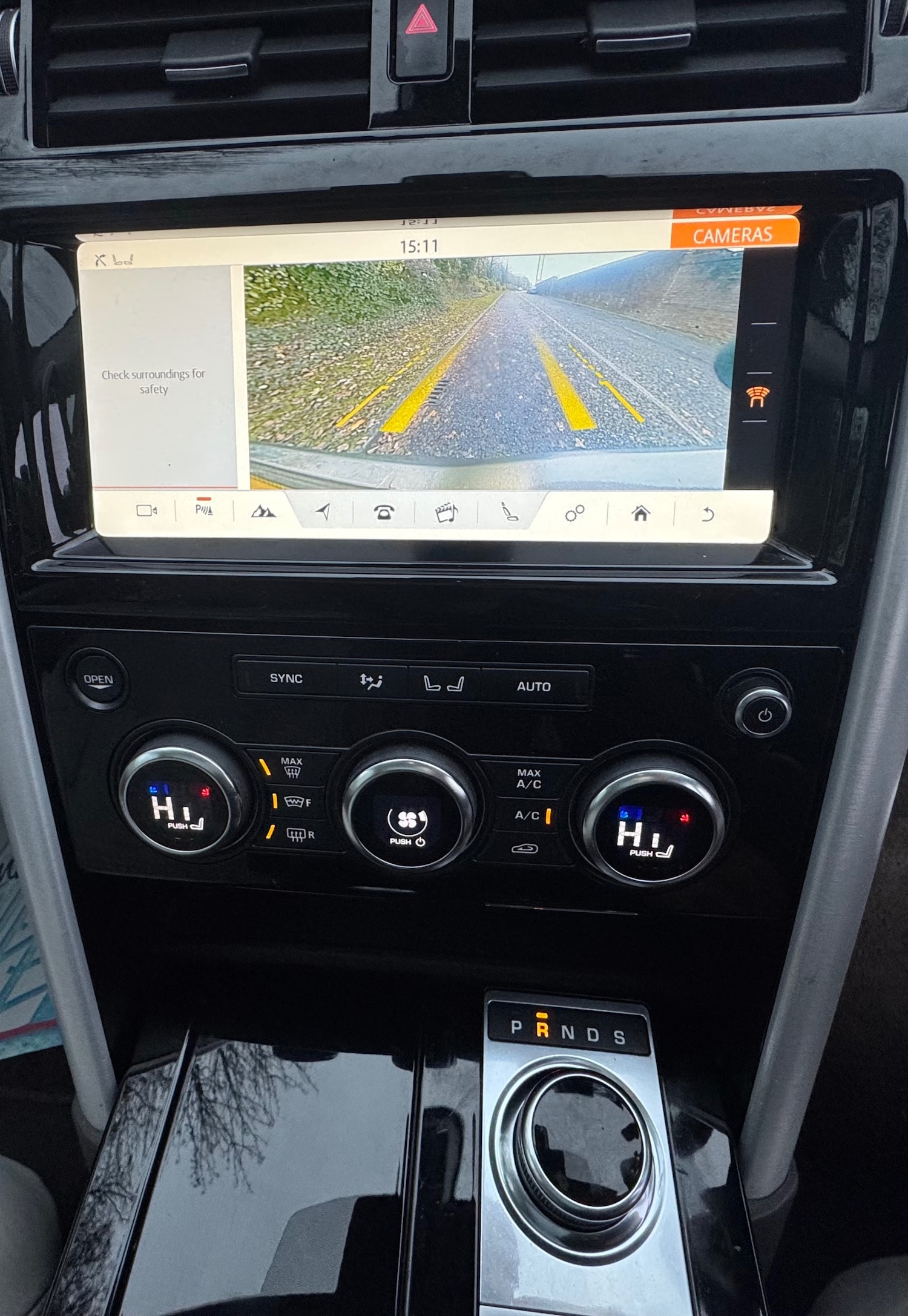 Used Land Rover Discovery 2017 for sale - 76591318: Photo 13