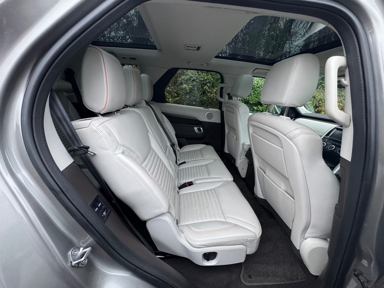 Used Land Rover Discovery 2017 for sale - 76591318: Photo 8