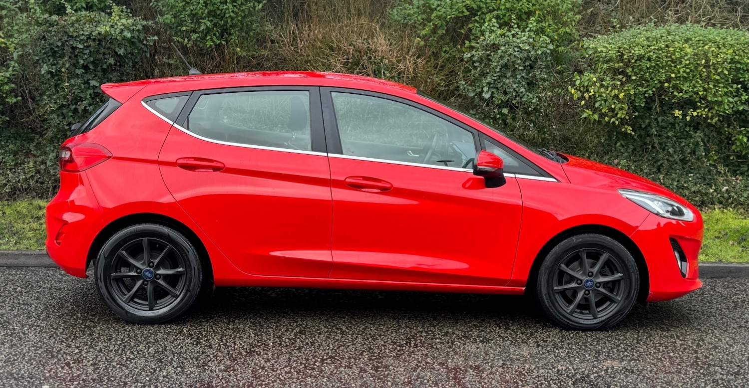 Used Ford Fiesta 2017 for sale - 77522275: Photo 2