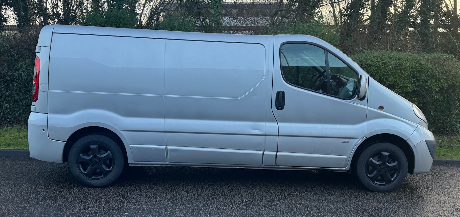 Used Vauxhall Vivaro 2012 for sale - 77522263: Photo 2