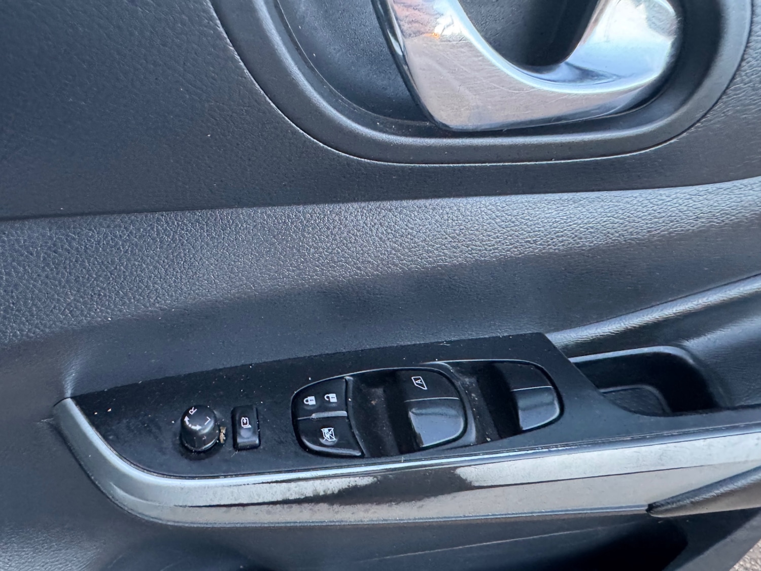 Used Nissan Navara 2017 for sale - 77836695: Photo 11