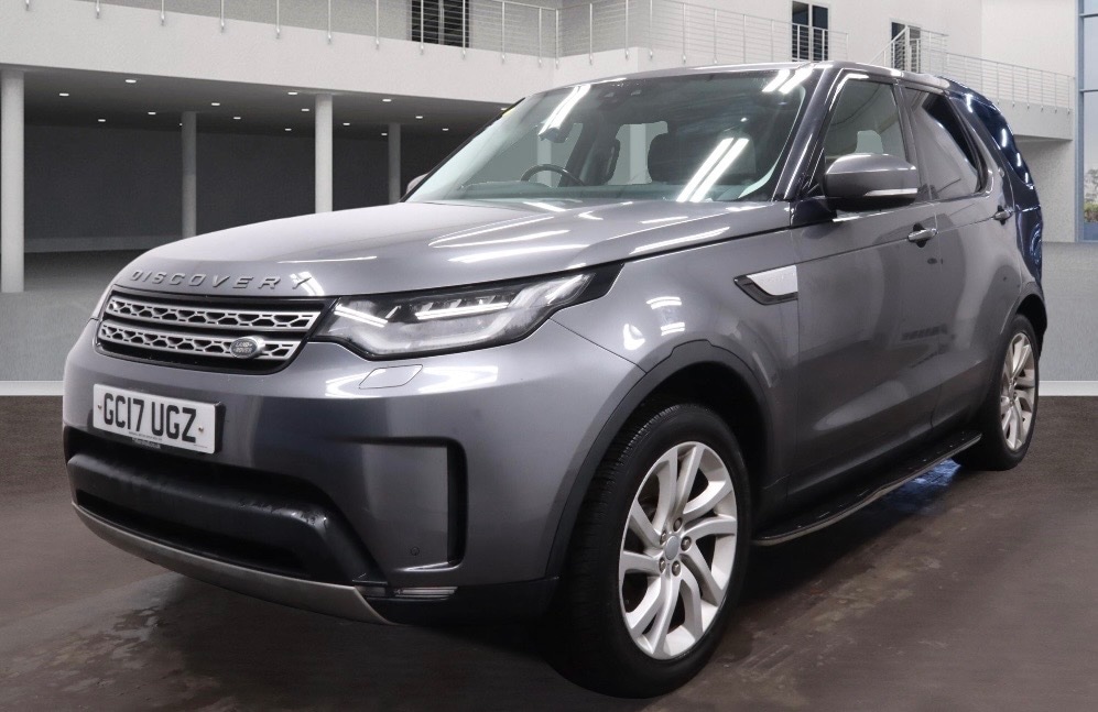Used Land Rover Discovery 2017 for sale - 77709364: Photo 2