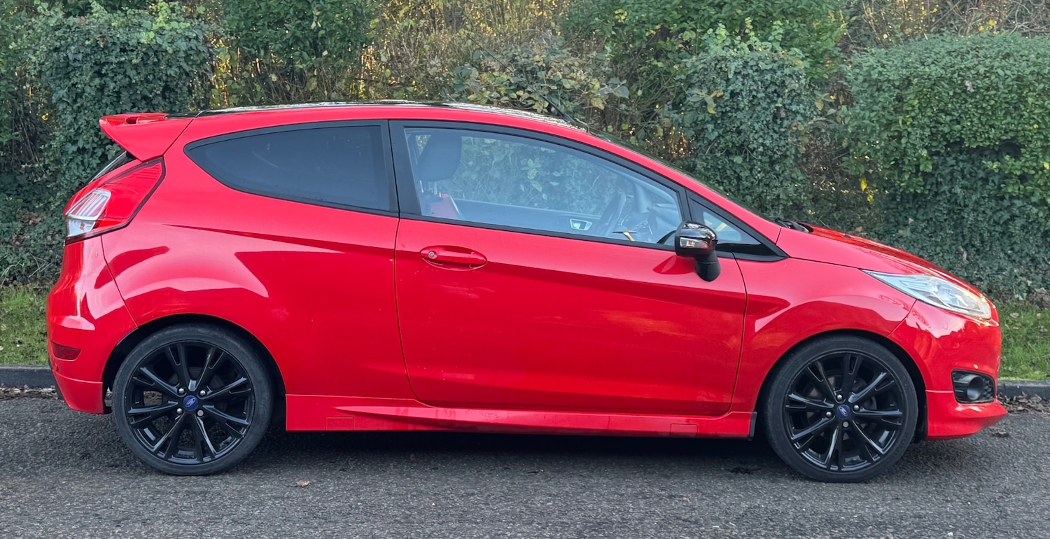 Used Ford Fiesta 2016 for sale - 76666481: Photo 2