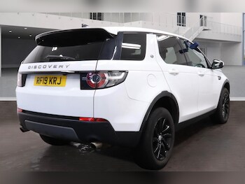 Used Land Rover Discovery Sport 2019 for sale - 77015217: Photo