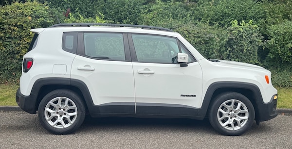 Used Jeep Renegade 2015 for sale - 76120527: Photo 2