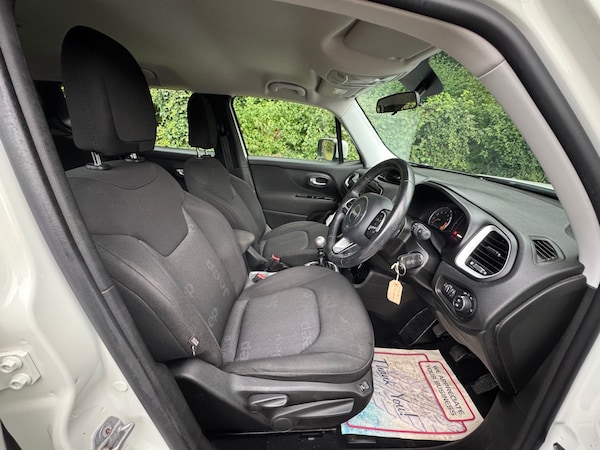 Used Jeep Renegade 2015 for sale - 76120527: Photo 9