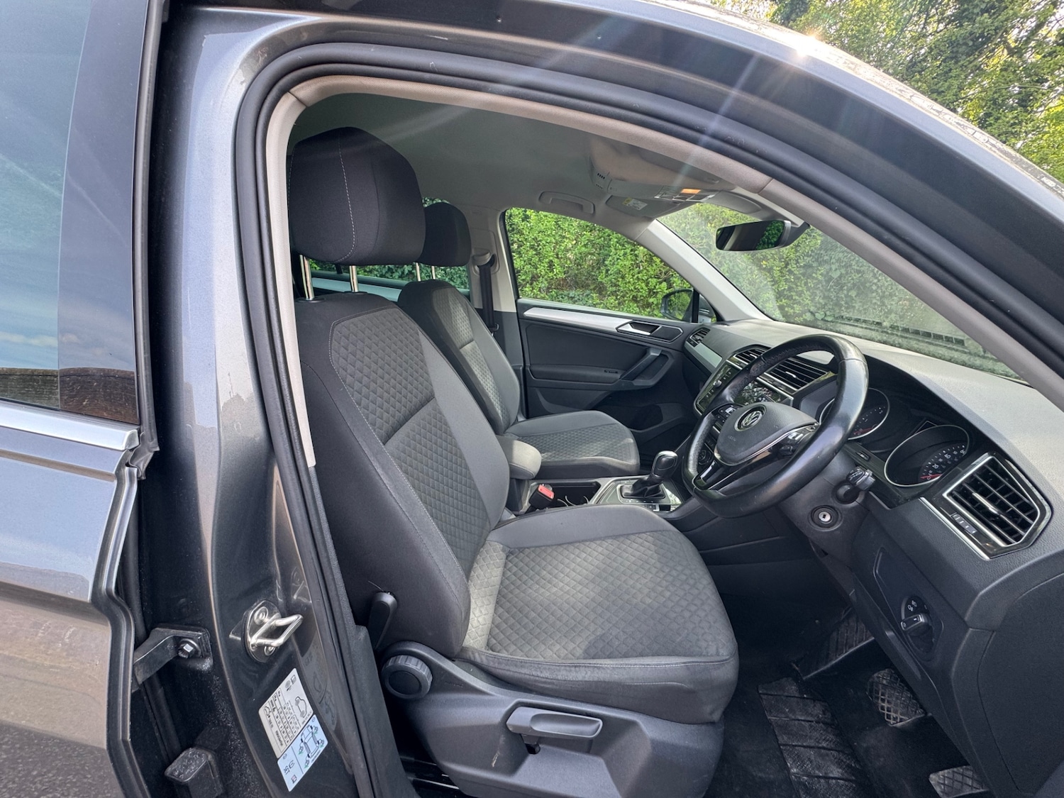 Used Volkswagen Tiguan 2017 for sale - 78205570: Photo 9