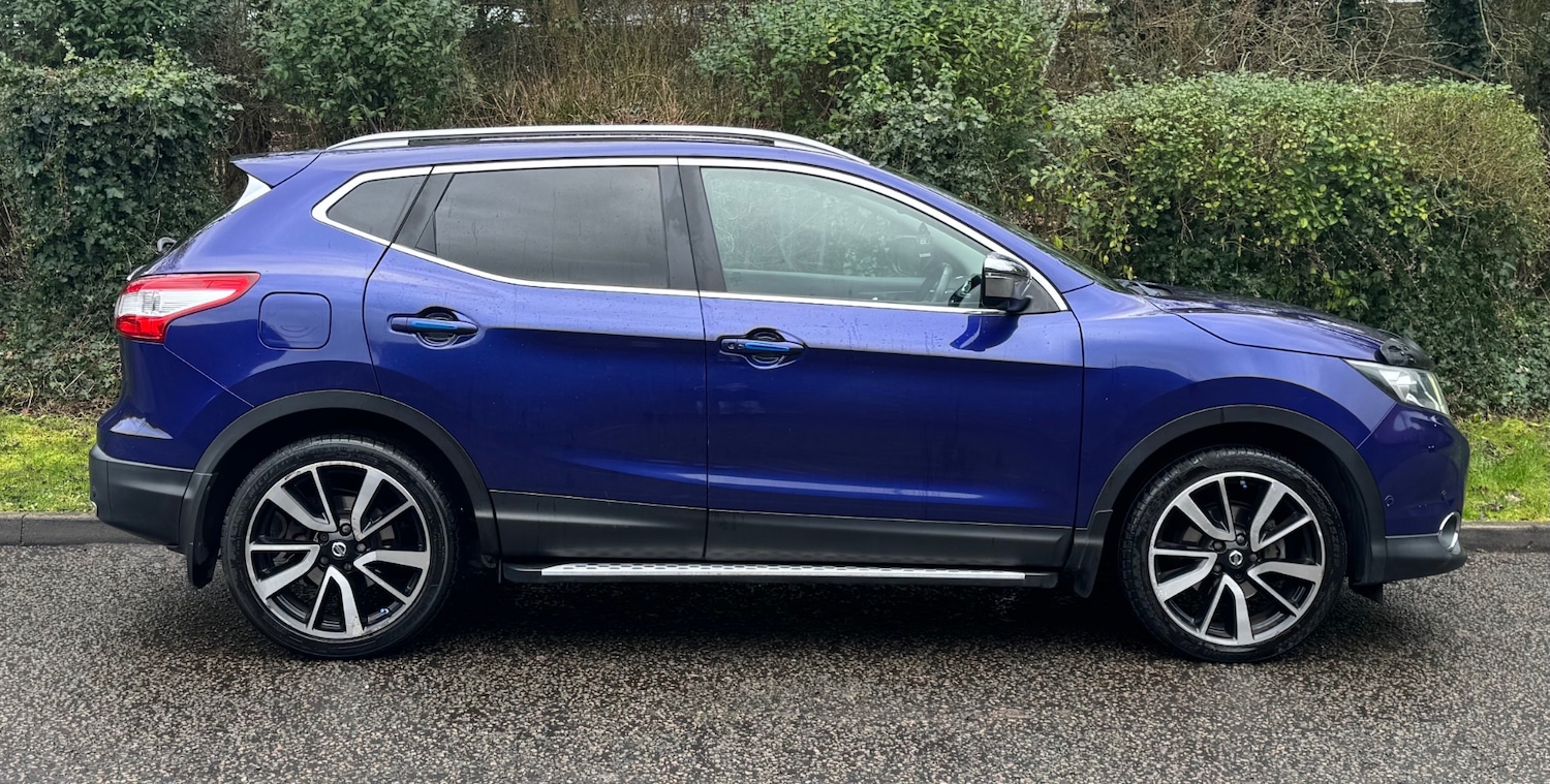 Used Nissan Qashqai 2015 for sale - 77709022: Photo 2