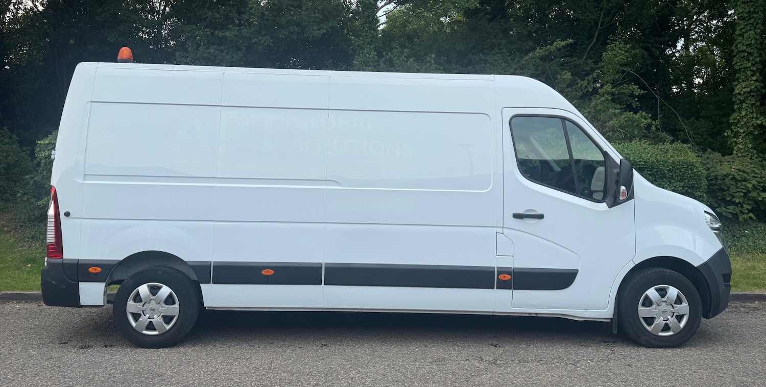 Used Nissan Interstar 2022 for sale - 76238522: Photo 2