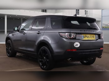Used Land Rover Discovery Sport 2015 for sale - 77057042: Photo