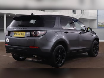 Used Land Rover Discovery Sport 2015 for sale - 77057042: Photo