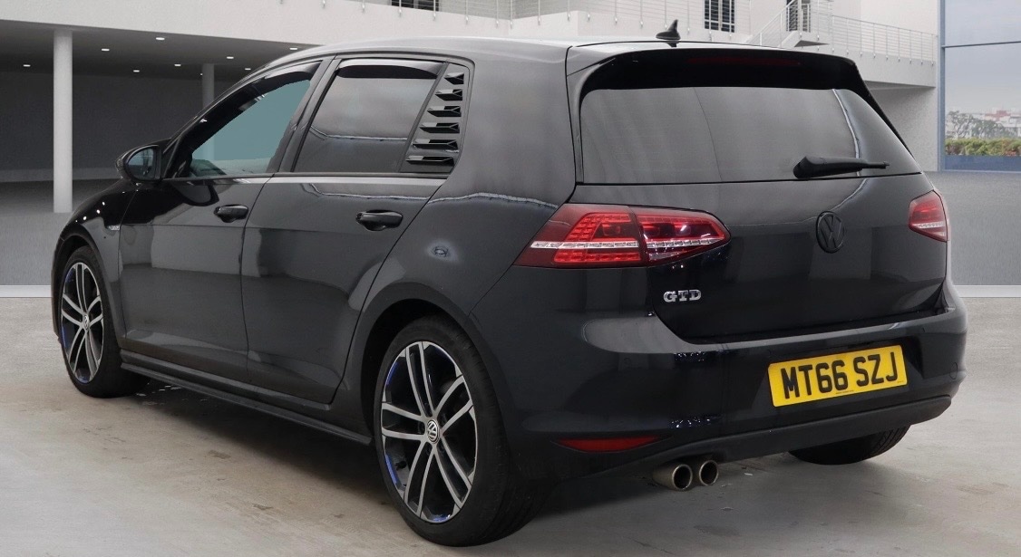 Used Volkswagen Golf 2016 for sale - 77632721: Photo 3