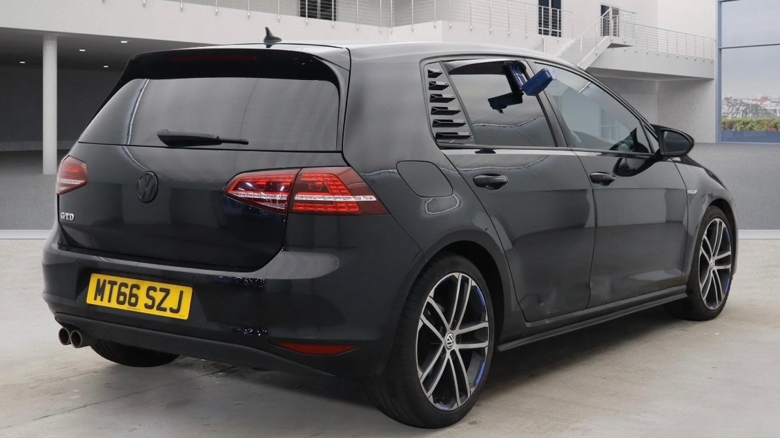 Used Volkswagen Golf 2016 for sale - 77632721: Photo 4