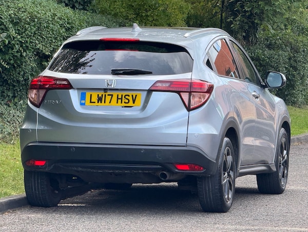 Used Honda HR-V 2017 for sale - 76178574: Photo 3