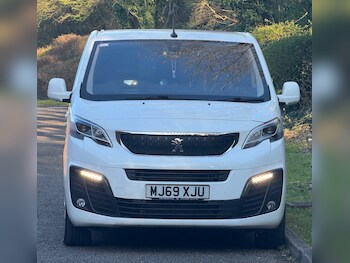 Used Peugeot Traveller 2019 for sale - 78647090: Photo
