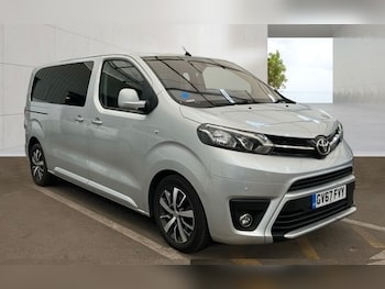 Used Toyota PROACE CITY Verso 2018 for sale - 79451655: Photo