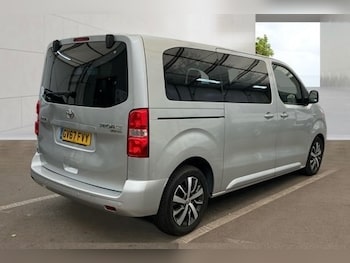Used Toyota PROACE CITY Verso 2018 for sale - 79451655: Photo