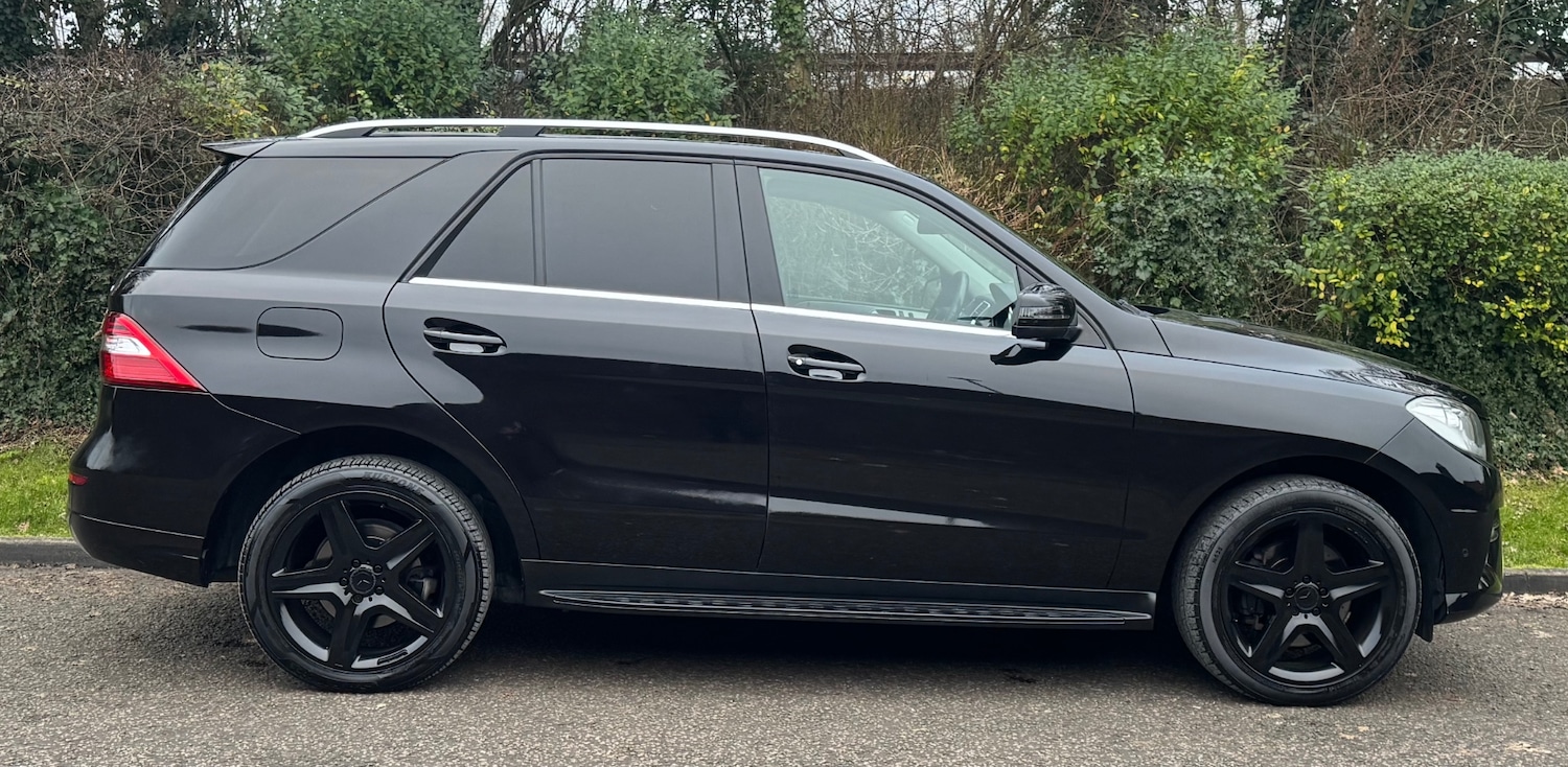 Used Mercedes-Benz M Class 2014 for sale - 77059200: Photo 2