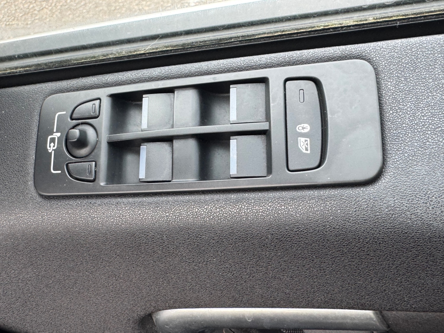 Used Land Rover Discovery Sport 2016 for sale - 77840052: Photo 13