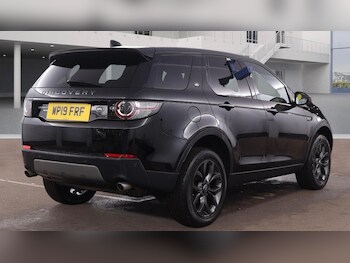 Used Land Rover Discovery Sport 2019 for sale - 77783013: Photo