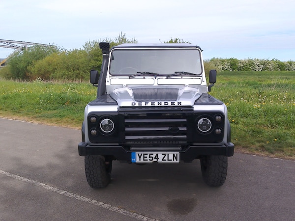 Used Land Rover Defender 2004 for sale - 74588803: Photo 2