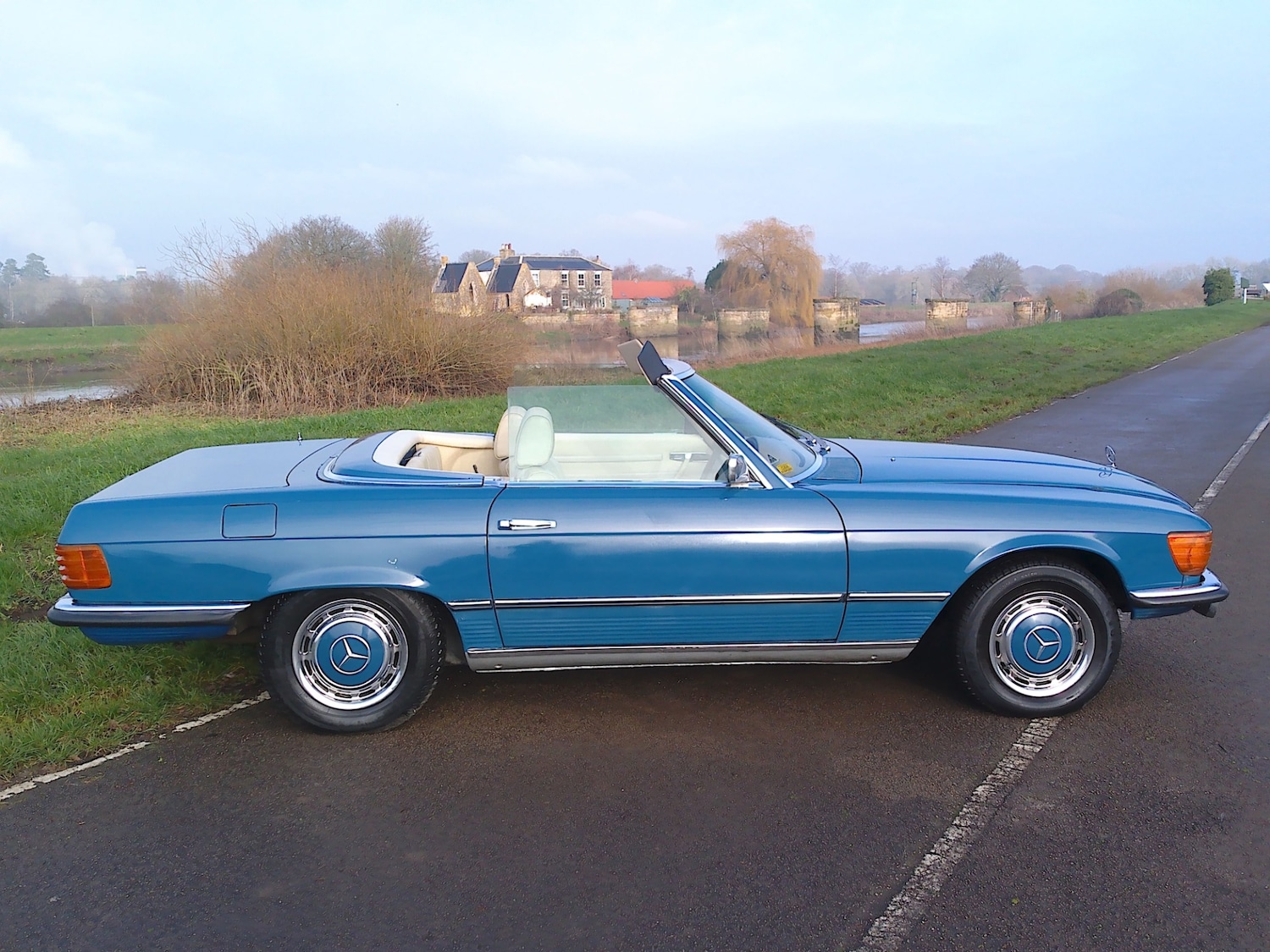 Used Mercedes-Benz 350 SL 1973 for sale - 78165585: Photo 5