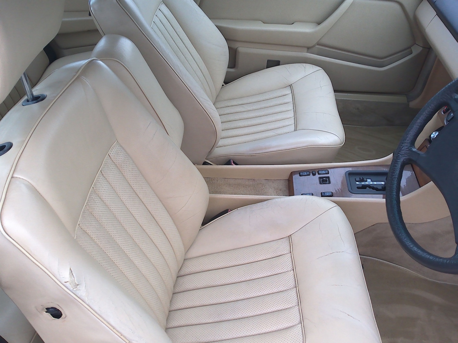 Used Mercedes-Benz C Class 1988 for sale - 78178365: Photo 10