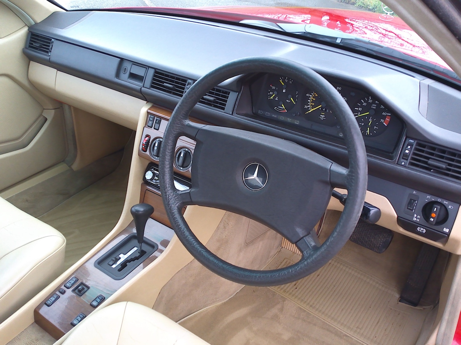 Used Mercedes-Benz C Class 1988 for sale - 78178365: Photo 11