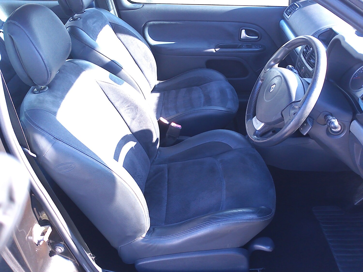 Used Renault Clio 2003 for sale - 78107301: Photo 11