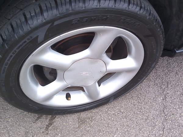 Used Ford Escort 1997 for sale - 76196716: Photo 8