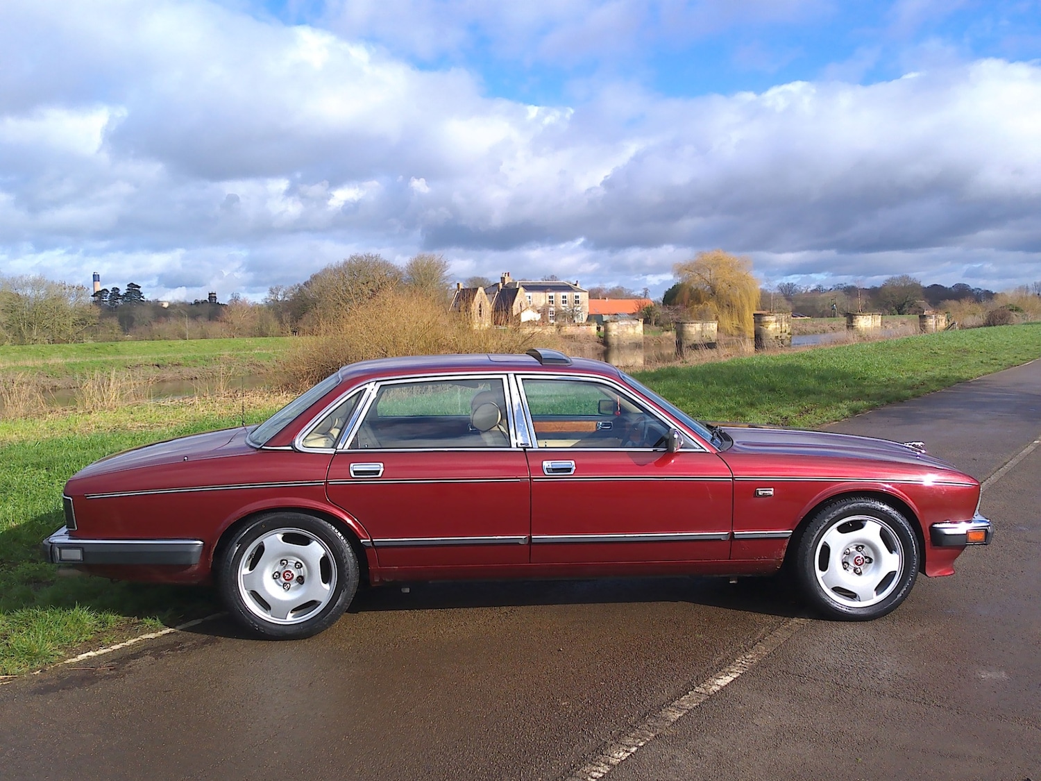 Used Jaguar XJ 1990 for sale - 77568090: Photo 5