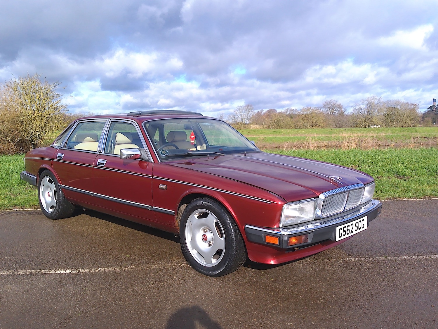 Used Jaguar XJ 1990 for sale - 77568090: Photo 6