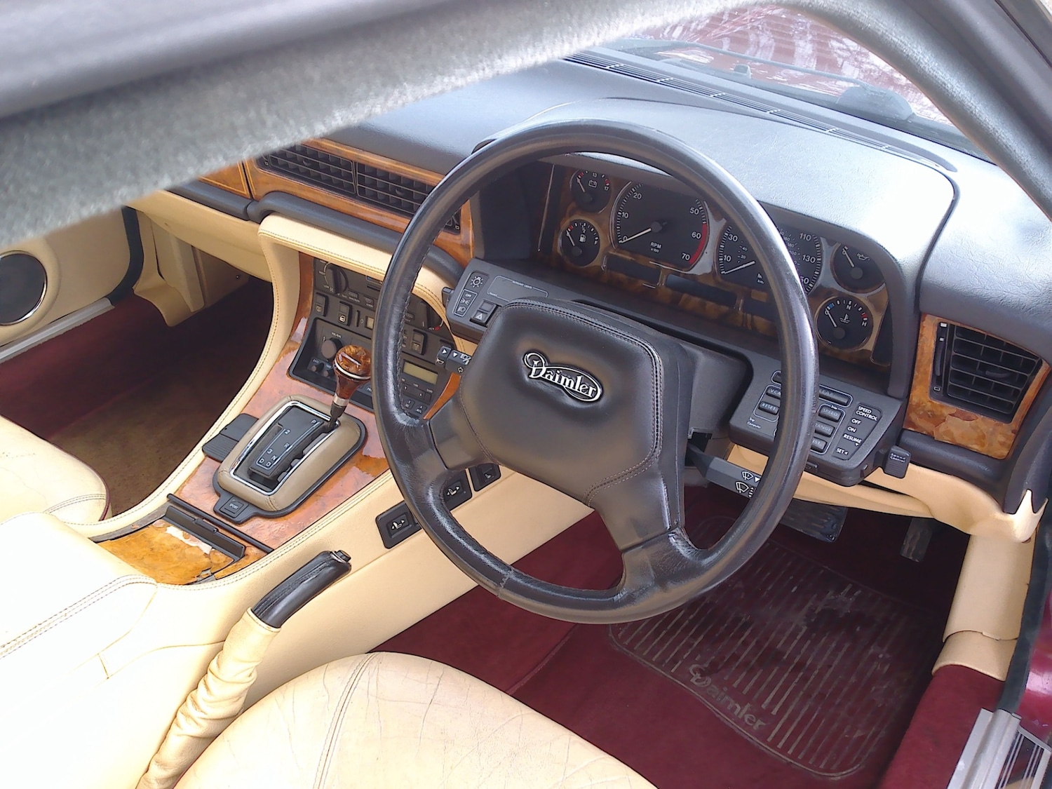 Used Jaguar XJ 1990 for sale - 77568090: Photo 9