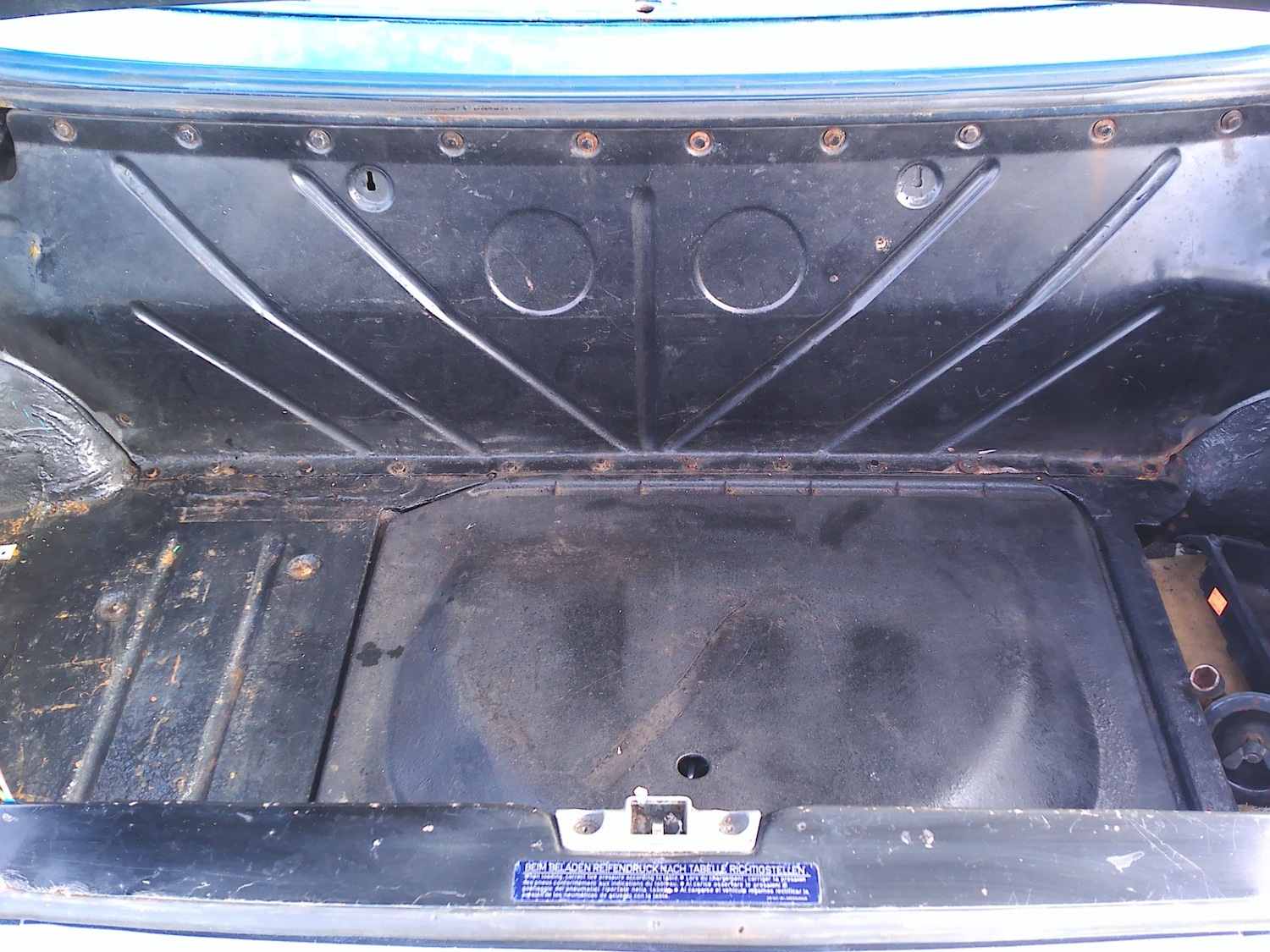 Used Mercedes-Benz 350 SL 1973 for sale - 77352235: Photo 11