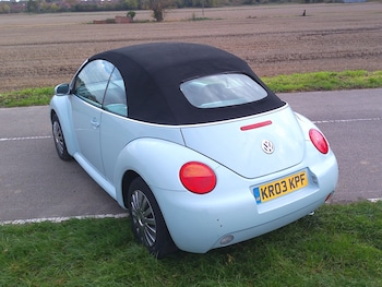 Used Volkswagen Beetle 2003 for sale - 76477376: Photo