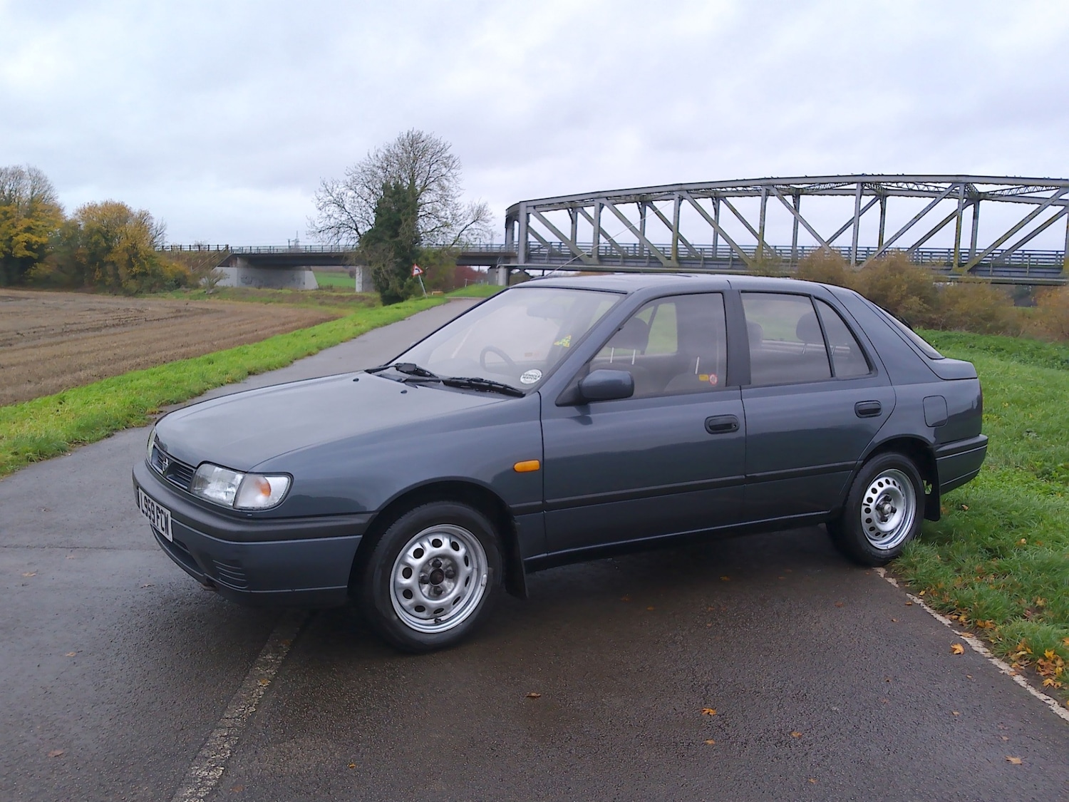 Used Nissan Sunny 1993 for sale - 76543078: Photo 1