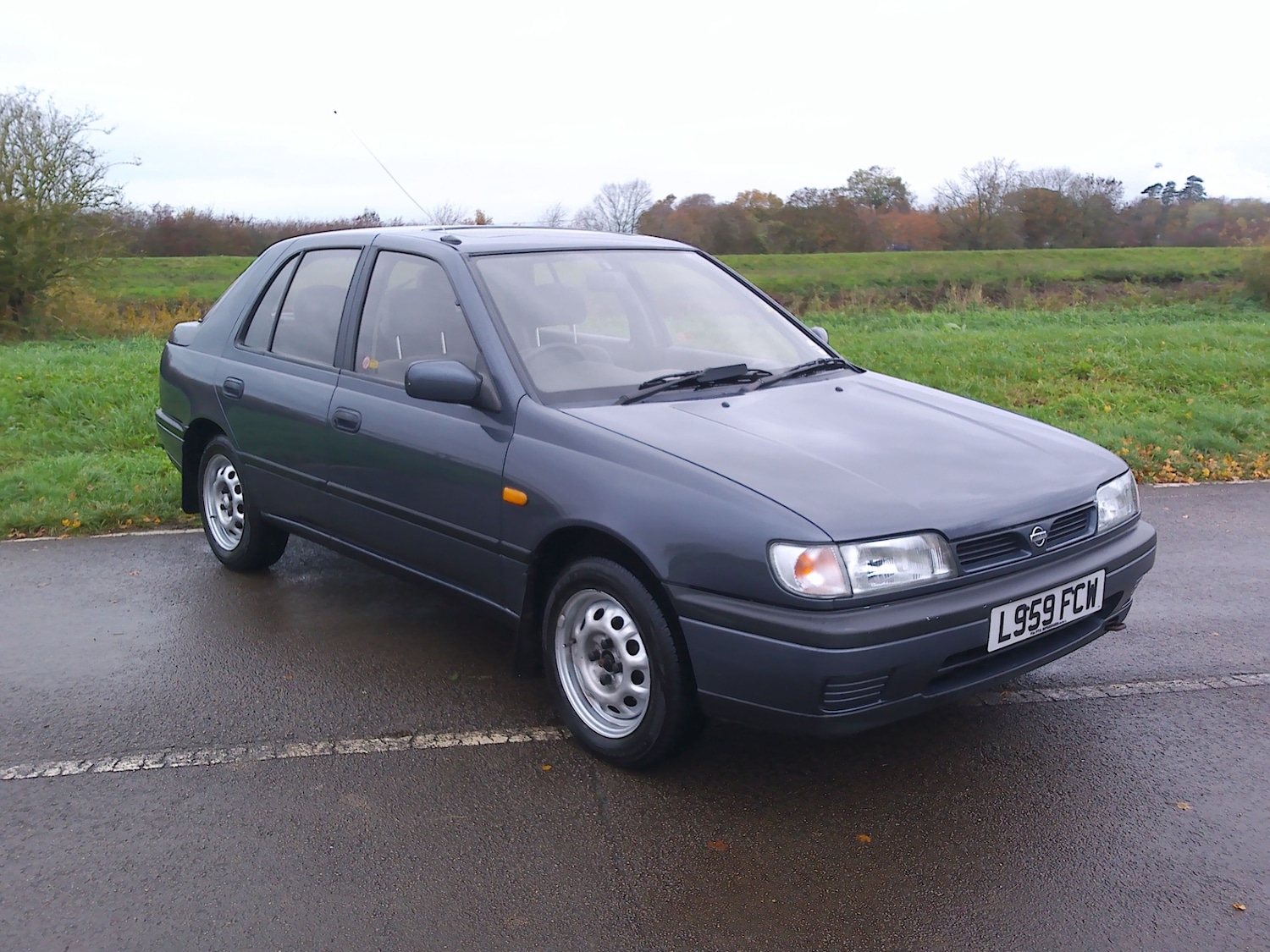 Used Nissan Sunny 1993 for sale - 76543078: Photo 6