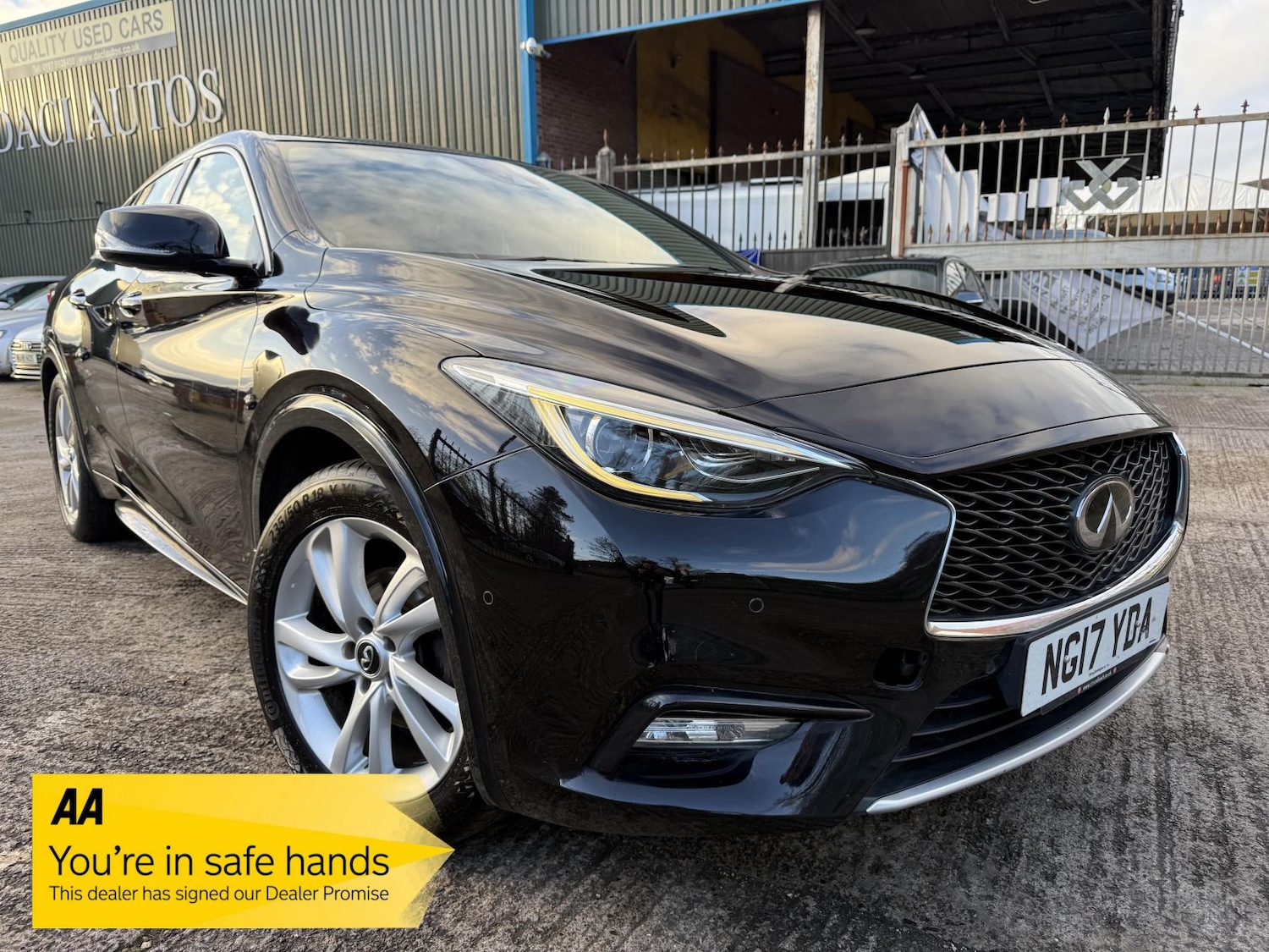 Used Infiniti Q30 2017 for sale - 76758210: Photo 1