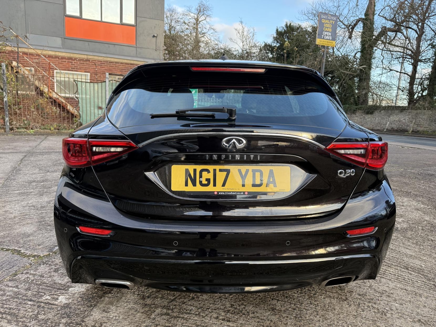 Used Infiniti Q30 2017 for sale - 76758210: Photo 6