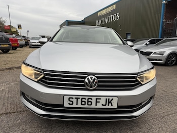 Used Volkswagen Passat 2016 for sale - 76312647: Photo 2
