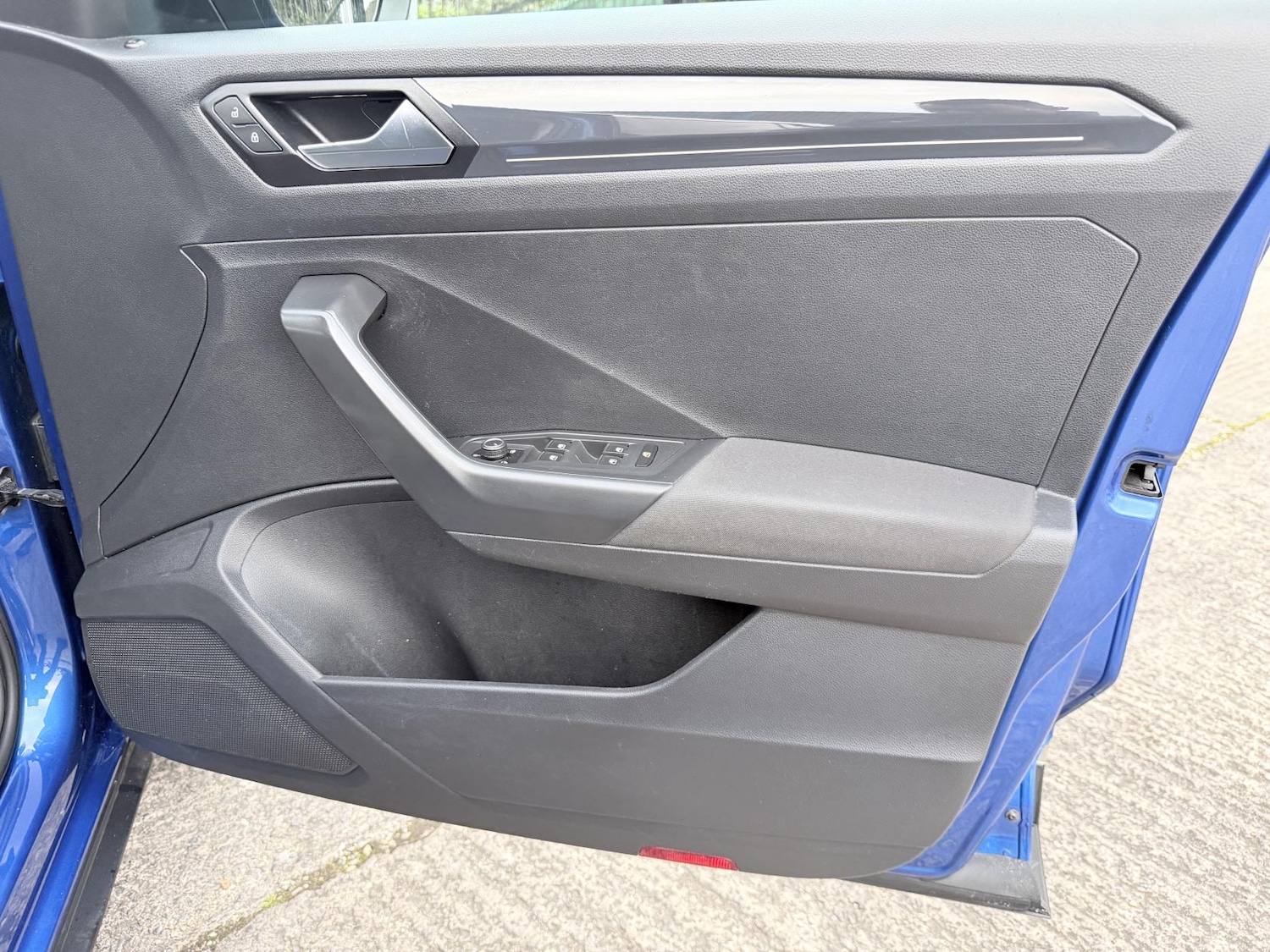 Used Volkswagen T-Roc 2018 for sale - 78099751: Photo 11