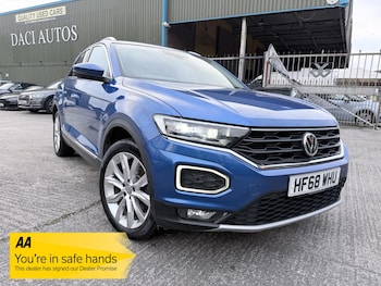 Used Volkswagen T-Roc 2018 for sale - 78099751: Photo