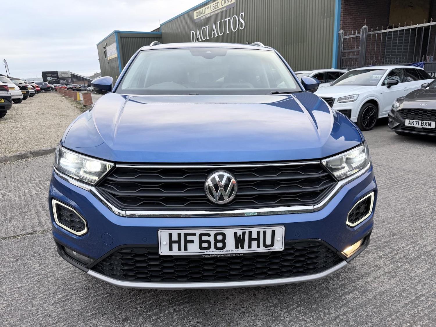 Used Volkswagen T-Roc 2018 for sale - 78099751: Photo 2