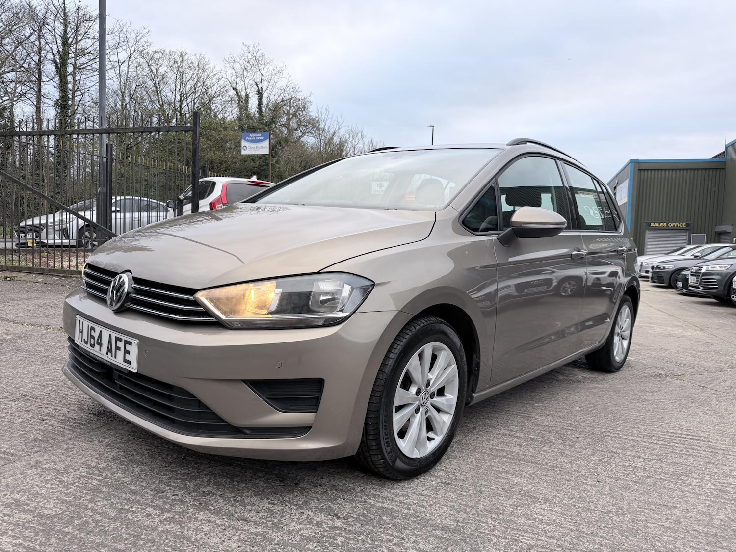 Used Volkswagen Golf SV 2014 for sale - 78099749: Photo 3