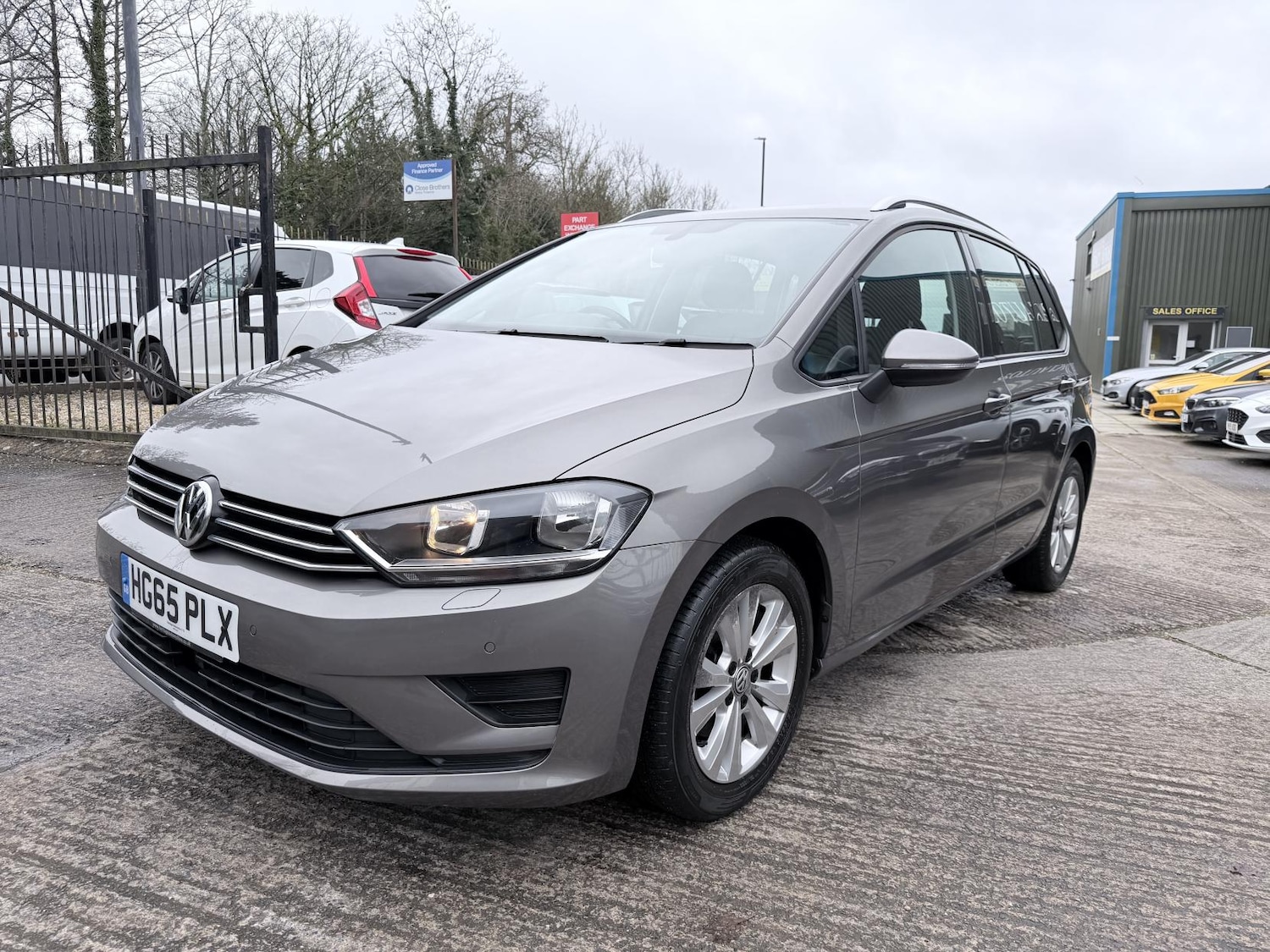 Used Volkswagen Golf SV 2016 for sale - 77630943: Photo 3